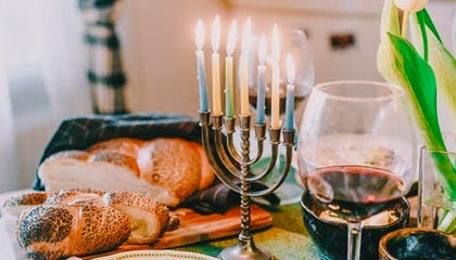 爱游戏app-自动驾驶科技加入F1赛场引发热议，自动驾驶大赛第一名