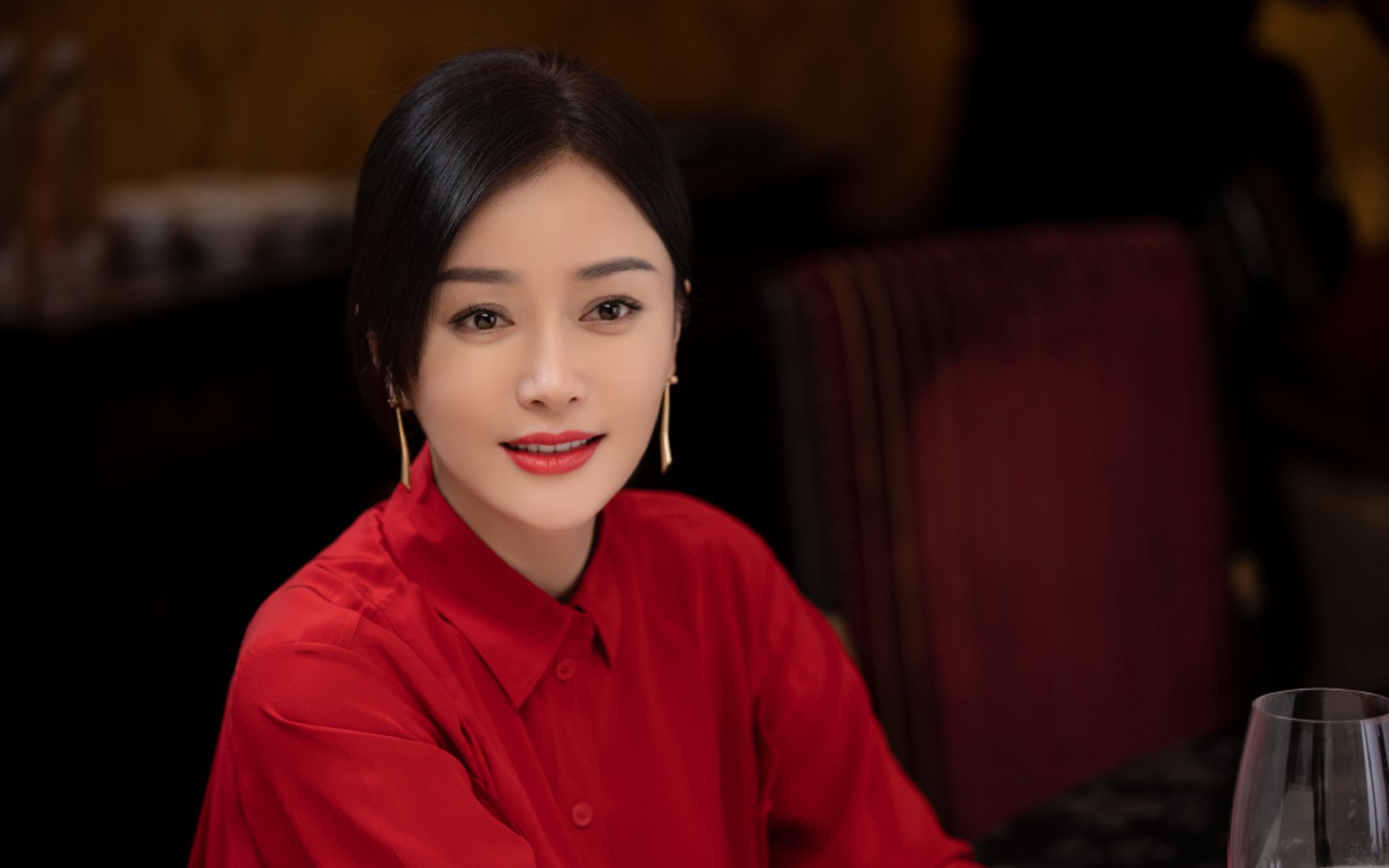 热火击败太阳，关键一役中巴特勒双手暴扣点燃全场，巴特勒三双热火客胜国王